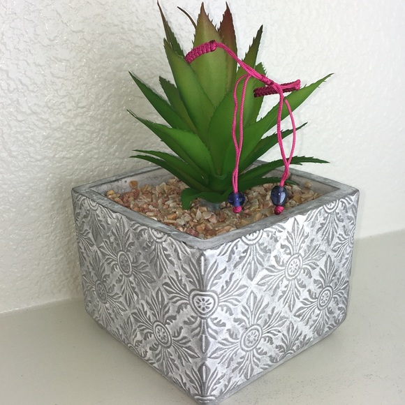 Handmade Chinese Knotting Bracelet W/ Glass Beads - Picture 4 of 7